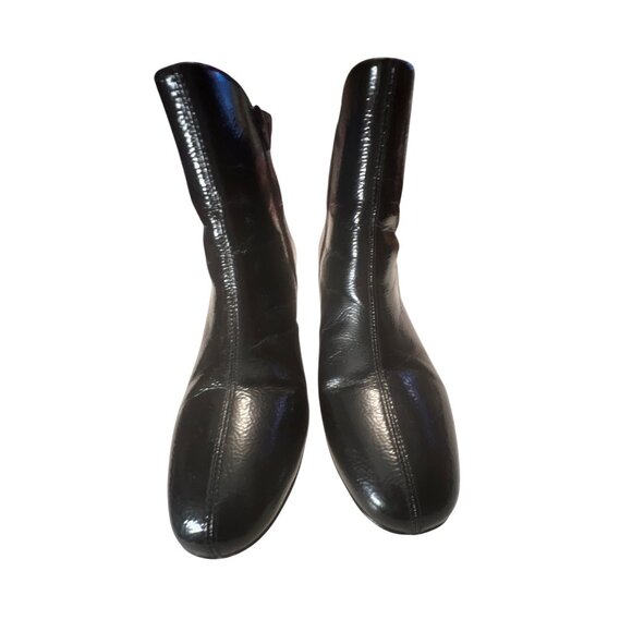 Clarks Black Leather Ankle Boots With Chunky Heels & Side Zipper Closure For Wom - Picture 2 of 7